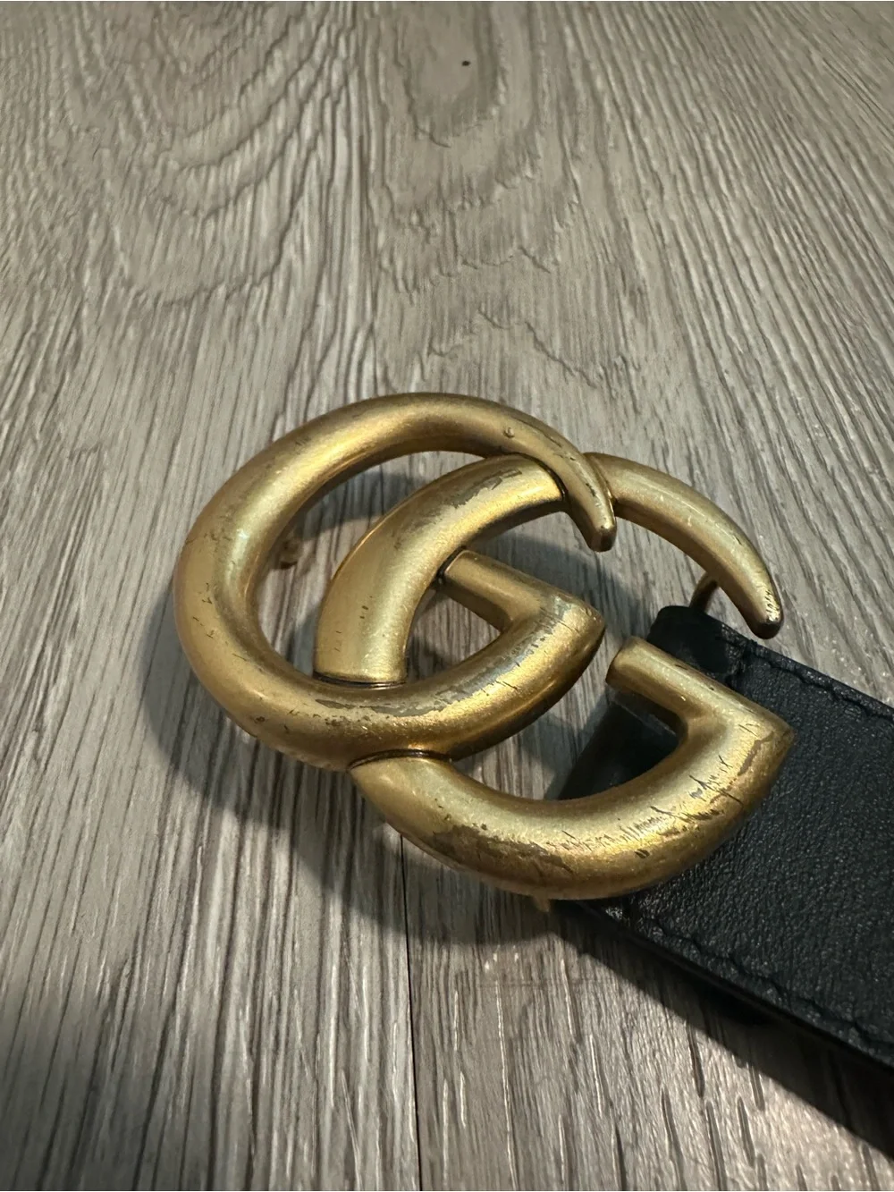 Gucci gg buckle